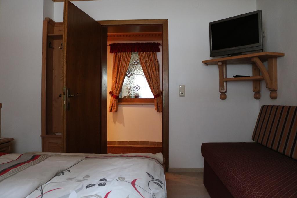 Ferienwohnung Tomann Tux Ngoại thất bức ảnh